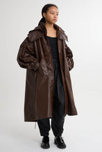 画像をギャラリービューアに読み込む, 2WAY Pin tuck Leather like Nylon Long Mods coat Brown