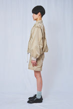 画像をギャラリービューアに読み込む, Wavy Frill Flight jacket 2colors