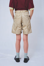 画像をギャラリービューアに読み込む, Wavy Frill French short Pants Beige