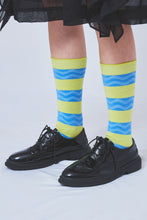 画像をギャラリービューアに読み込む, Tokone×MEGMIURA WARDROBE Wavy stripe socks Lemon×Sky