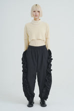 画像をギャラリービューアに読み込む, Frill Pants Black