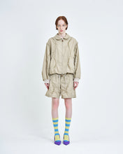 画像をギャラリービューアに読み込む, Wavy Frill Flight jacket 2colors