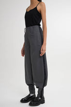 画像をギャラリービューアに読み込む, Bontan pants Gray