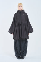 画像をギャラリービューアに読み込む, ! Pre-Order ! Pin tuck Rain Coat Black