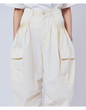 画像をギャラリービューアに読み込む, Pin tuck cargo cropped pants 4colors