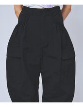 画像をギャラリービューアに読み込む, Pin tuck cargo cropped pants 4colors