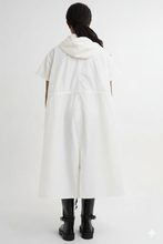 画像をギャラリービューアに読み込む, UV cut Long Cape White