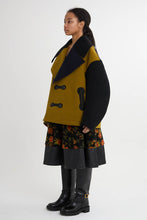 画像をギャラリービューアに読み込む, Crazy Pattern P coat
