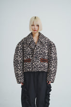 画像をギャラリービューアに読み込む, Padded Quilted Leopard Jacket Beige Leopard
