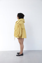 画像をギャラリービューアに読み込む, Pin tuck Nylon Short Mods coat
