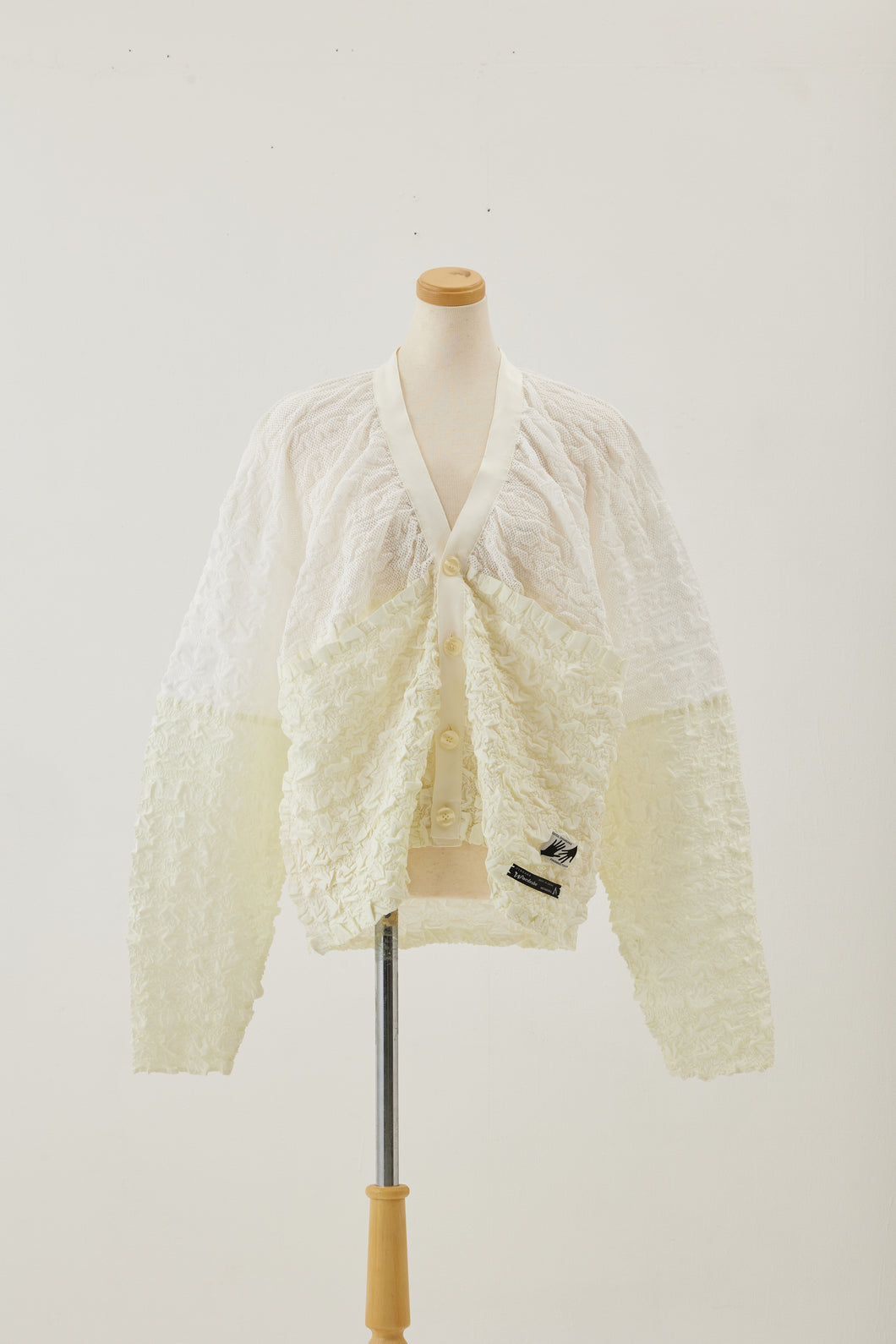 Shirring lace cardigan White