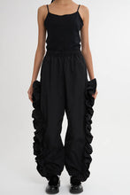 画像をギャラリービューアに読み込む, Frills Nylon Pants 2Colors
