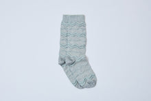 画像をギャラリービューアに読み込む, Tokone×MEGMIURA WARDROBE Wavy stripe socks Lame Gray

