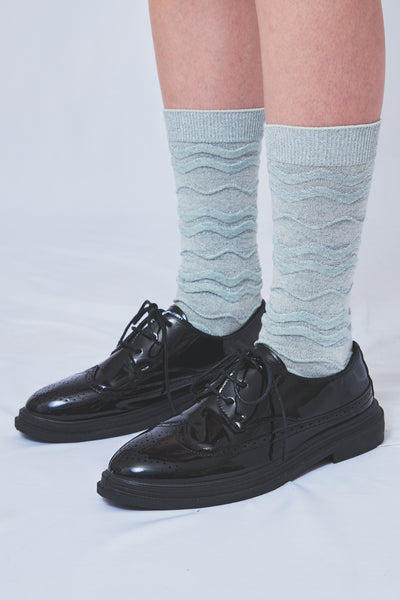 Tokone×MEGMIURA WARDROBE Wavy stripe socks Lame Gray