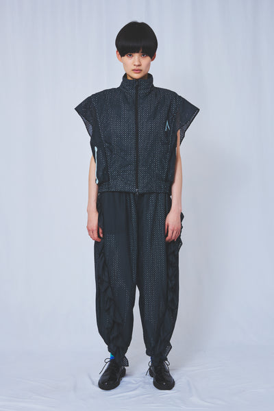 Perforated nylon jacket 3colors