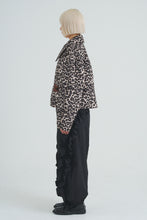 画像をギャラリービューアに読み込む, Padded Quilted Leopard Jacket Beige Leopard
