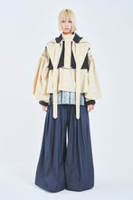 画像をギャラリービューアに読み込む, ! Pre-Order ! 4Way Pin tuck Nylon Mountain Jacket Beige × Black
