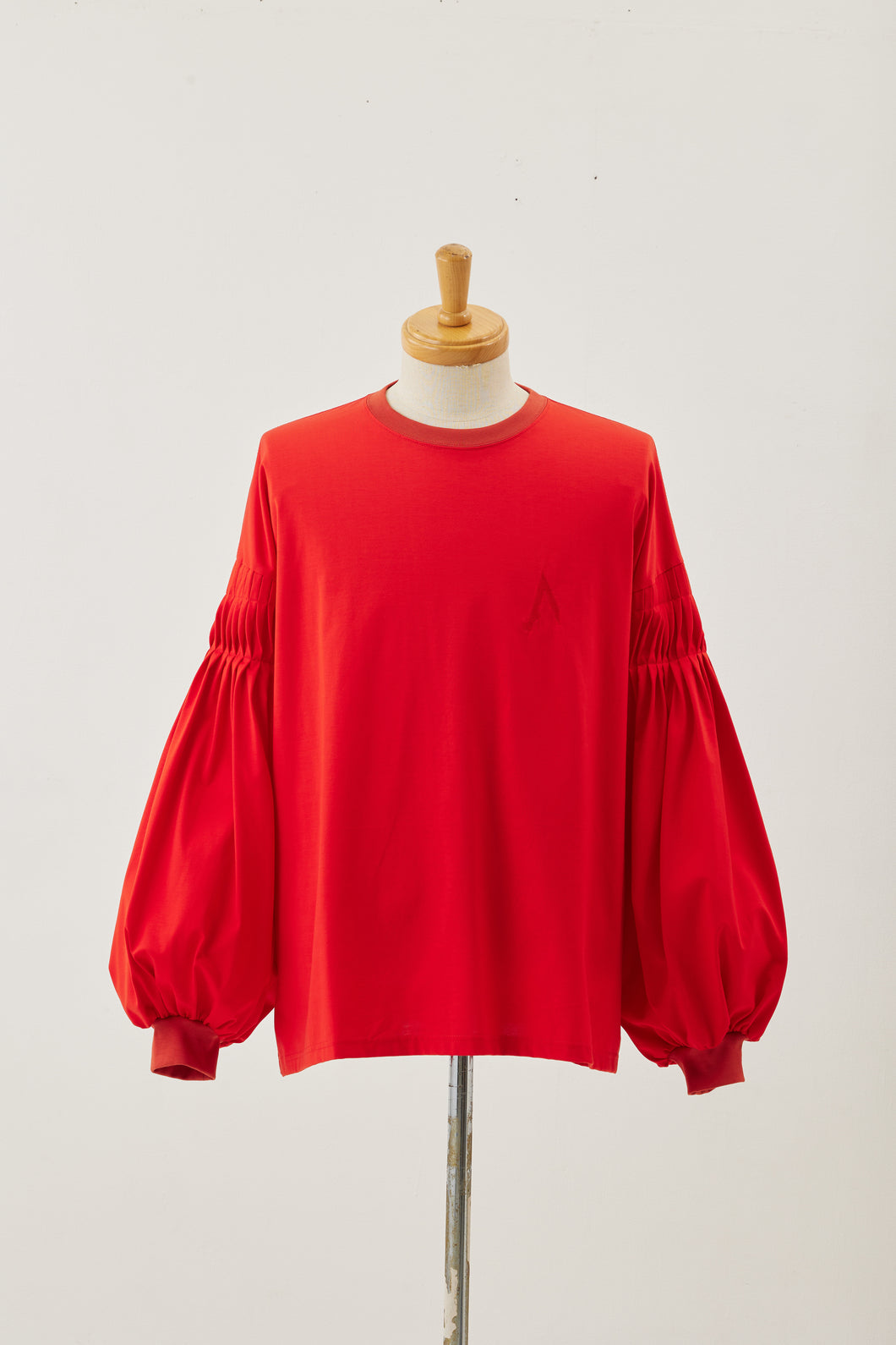 Pin tuck long sleeve tee  Red