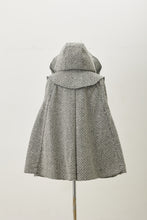 画像をギャラリービューアに読み込む, Poncho Gray Herringbone
