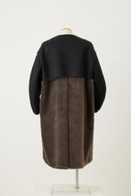 画像をギャラリービューアに読み込む, Far Collarless Long P coat　Gray×Black
