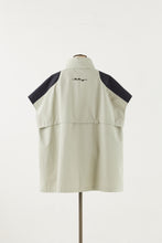 画像をギャラリービューアに読み込む, THREE LAYER VEST PONCHO GREIGE
